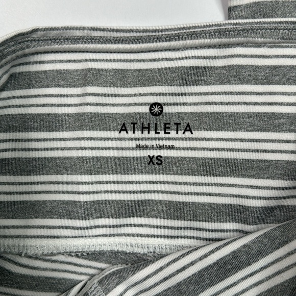 Athleta Gray White Striped Capri Pants Size XS - Picture 8 of 11